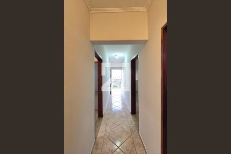 Corredor de casa para alugar com 3 quartos, 100m² em Jardim Florence, Campinas