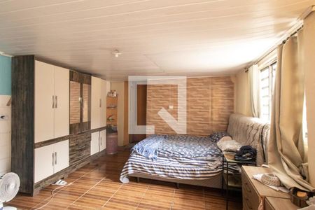 Quarto 1 Suite de casa para alugar com 3 quartos, 59m² em Sítio Cercado, Curitiba