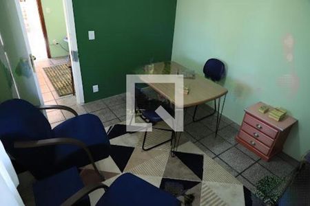 Casa à venda com 5 quartos, 254m² em Centro, Osasco