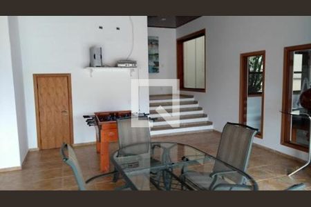 Casa à venda com 4 quartos, 450m² em Alphaville, Santana de Parnaíba