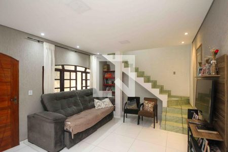 Sala de casa à venda com 3 quartos, 110m² em Fazenda da Juta, São Paulo