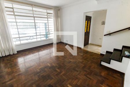 Sala 1 de casa para alugar com 3 quartos, 250m² em Vila Progredior, São Paulo