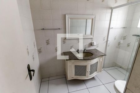 Banheiro da Suíte de casa para alugar com 3 quartos, 250m² em Vila Progredior, São Paulo