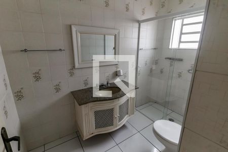 Banheiro da Suíte de casa para alugar com 3 quartos, 250m² em Vila Progredior, São Paulo