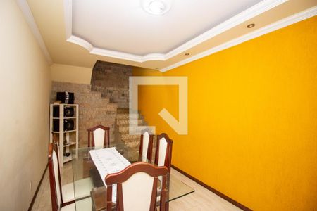 Sala de casa à venda com 5 quartos, 160m² em Sapucaias, Contagem