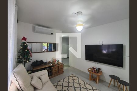 Sala de casa para alugar com 4 quartos, 380m² em Jacarepaguá, Rio de Janeiro