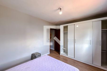 Quarto 1 de casa para alugar com 2 quartos, 80m² em Vila Regente Feijó, São Paulo