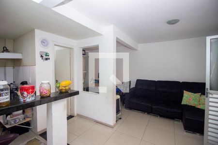 Sala de casa de condomínio à venda com 2 quartos, 120m² em Arvoredo Ii, Contagem