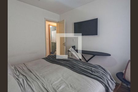 Apartamento à venda com 3 quartos, 58m² em Parque Maria Domitila, São Paulo