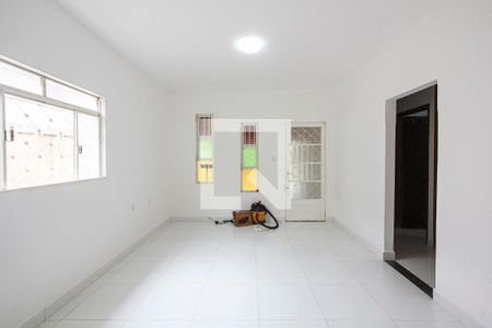 Sala de casa para alugar com 5 quartos, 420m² em Santa Mônica, Uberlândia