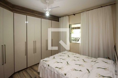 Casa à venda com 3 quartos, 250m² em Jardim Sapopemba, São Paulo