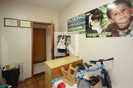 Casa à venda com 3 quartos, 250m² em Jardim Sapopemba, São Paulo