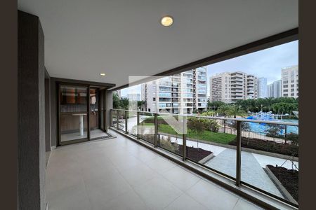 Varanda de apartamento para alugar com 3 quartos, 125m² em Barra da Tijuca, Rio de Janeiro