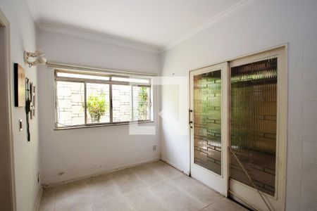 Sala de TV de casa para alugar com 4 quartos, 400m² em Jardim Paulistano, São Paulo