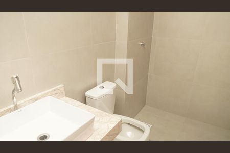 Banheiro de apartamento para alugar com 1 quarto, 49m² em Parque Amazonia, Goiânia