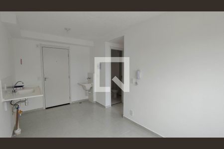 Sala / Cozinha e Área de serviço de apartamento para alugar com 2 quartos, 33m² em Jardim Soares, São Paulo