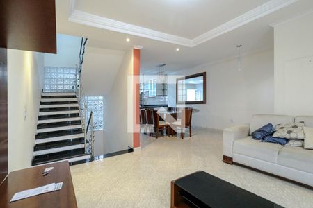 Sala de casa de condomínio para alugar com 3 quartos, 280m² em Parque Santana, Mogi das Cruzes