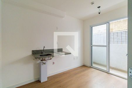 Cozinha de kitnet/studio à venda com 1 quarto, 25m² em Vila Butantã, São Paulo