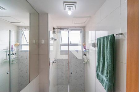 Banheiro de apartamento à venda com 2 quartos, 44m² em Sumarezinho, Santo André