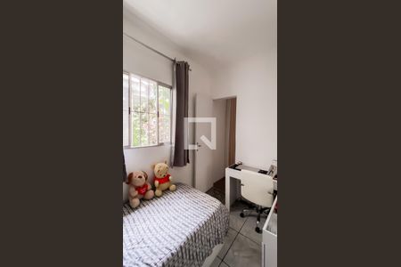 Quarto 2 de casa à venda com 6 quartos, 300m² em Vila Euthalia, São Paulo