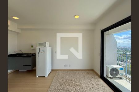 Quarto de kitnet/studio à venda com 0 quarto, 27m² em Santo Amaro, São Paulo