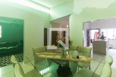 Sala de Jantar de casa para alugar com 3 quartos, 175m² em Vila Oliveira, Mogi das Cruzes