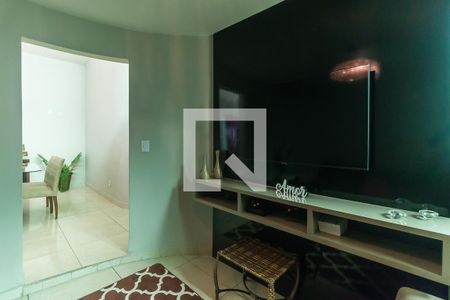 Sala de TV de casa para alugar com 3 quartos, 175m² em Vila Oliveira, Mogi das Cruzes