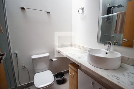 Banheiro da Suíte 1 de casa de condomínio para alugar com 4 quartos, 369m² em Parque São Bento, Sorocaba