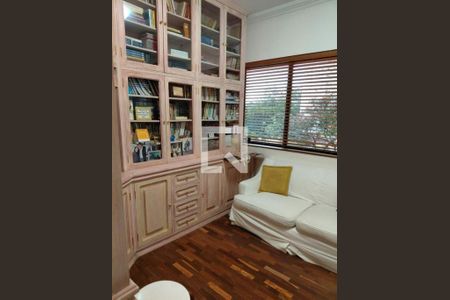 Apartamento para alugar com 3 quartos, 220m² em Higienópolis, São Paulo