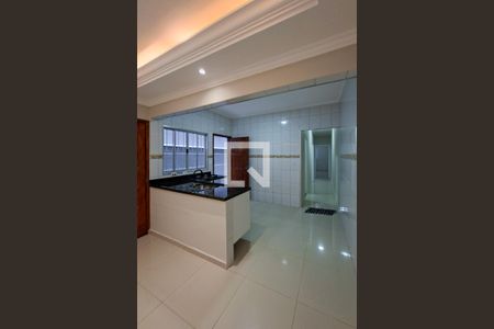 Cozinha de casa para alugar com 3 quartos, 70m² em Jardim Guaramar, Praia Grande