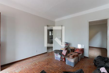 Casa 1 - Sala de casa à venda com 4 quartos, 240m² em Vila Carbone, São Paulo
