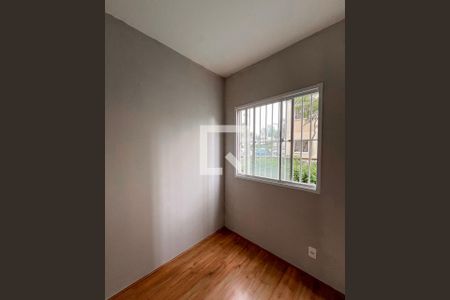 Quarto 2 de apartamento para alugar com 2 quartos, 32m² em Parque Fongaro, São Paulo