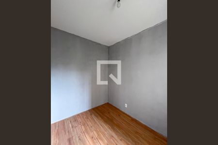 Quarto 1 de apartamento para alugar com 2 quartos, 32m² em Parque Fongaro, São Paulo