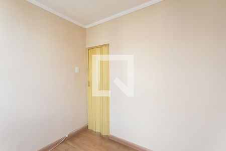 Quarto 1 de apartamento para alugar com 3 quartos, 55m² em Conjunto Residencial José Bonifácio, São Paulo