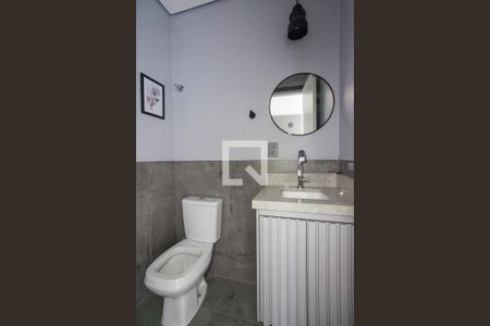 Lavabo de apartamento para alugar com 3 quartos, 95m² em Osvaldo Rezende, Uberlândia