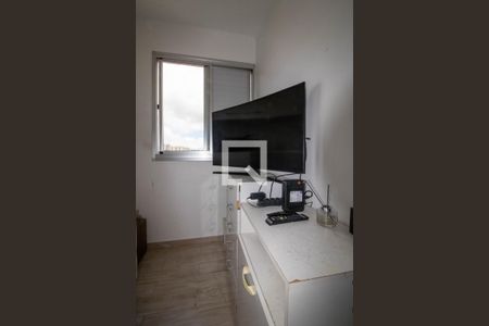 Quarto 1 de apartamento para alugar com 3 quartos, 58m² em Vila Pirajussara, São Paulo