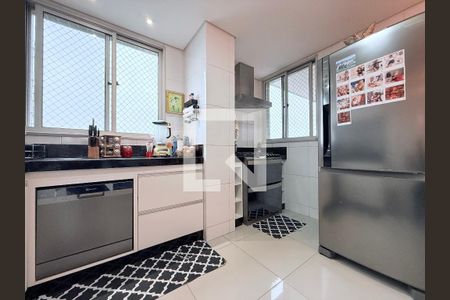 Apartamento à venda com 3 quartos, 120m² em Nova Esperança, Belo Horizonte