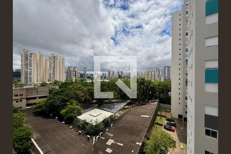 Vista de apartamento para alugar com 1 quarto, 58m² em Santo Amaro, São Paulo