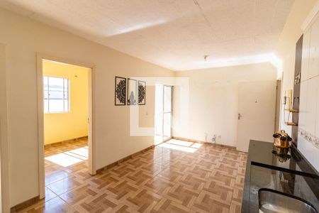 Sala/Cozinha de apartamento para alugar com 1 quarto, 43m² em Restinga, Porto Alegre