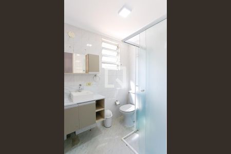 banheiro de casa para alugar com 3 quartos, 145m² em Vila Adalgisa, São Paulo