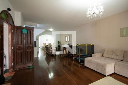 Sala de casa para alugar com 4 quartos, 407m² em Vila Trujillo, Sorocaba