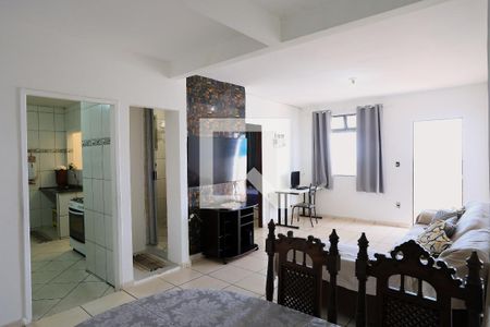 Sala de casa para alugar com 3 quartos, 110m² em São Lucas, Belo Horizonte