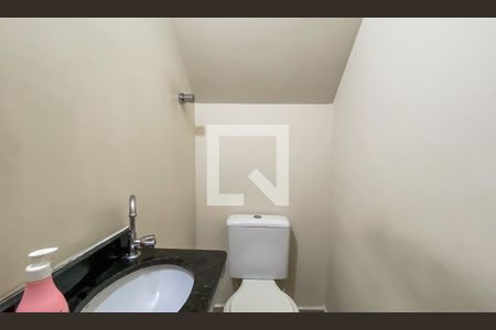 Lavabo de casa à venda com 2 quartos, 80m² em Cidade Antônio Estêvão de Carvalho, São Paulo