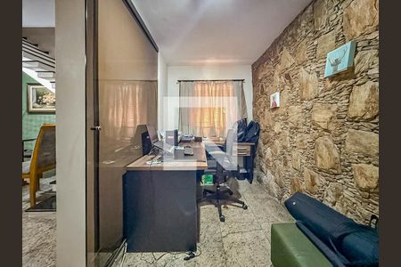 Escritório de casa à venda com 3 quartos, 150m² em Jardim Patente, São Paulo