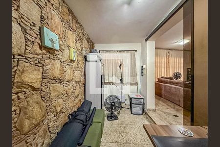 Escritório de casa à venda com 3 quartos, 150m² em Jardim Patente, São Paulo