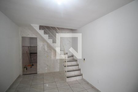 Sala de casa para alugar com 2 quartos, 56m² em Parque Sao Vicente, Belford Roxo