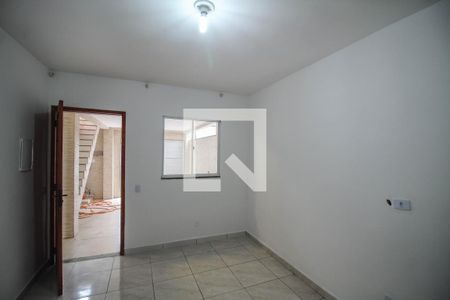 Sala de casa para alugar com 2 quartos, 56m² em Parque Sao Vicente, Belford Roxo