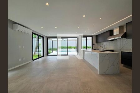 Cozinha de casa à venda com 4 quartos, 550m² em Jardim Luzitania, São Paulo