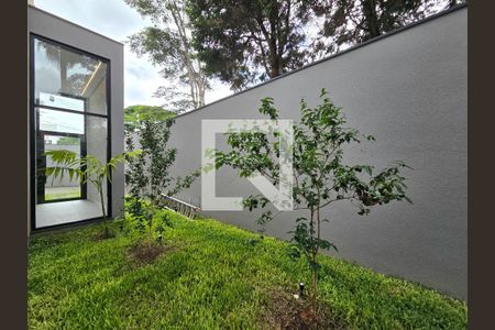 Área externa de casa à venda com 4 quartos, 550m² em Jardim Luzitania, São Paulo