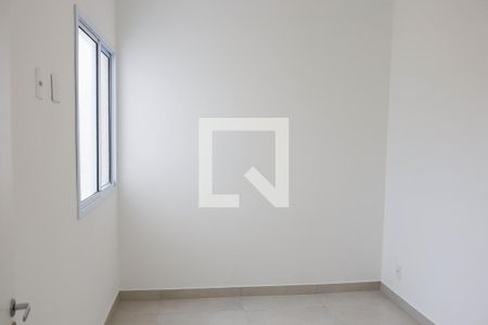 Apartamento à venda com 2 quartos, 45m² em Quitaúna, Osasco